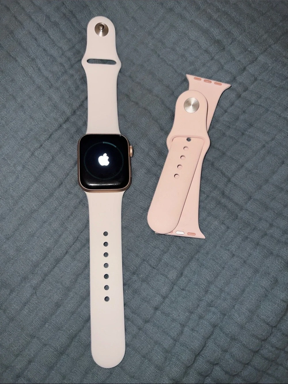 Apple series 5 Watch with Soft Pink and white Bands 40mm aluminum Apple Watch